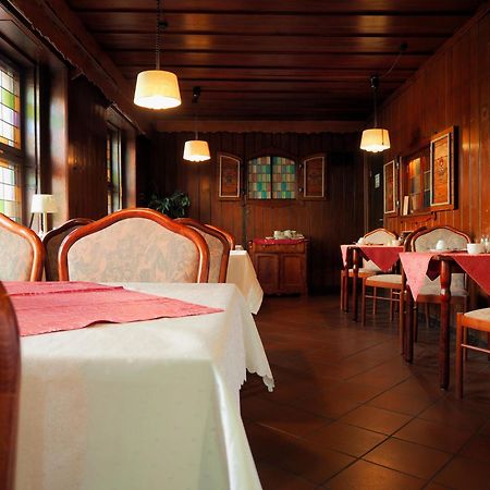 Hotel Zur Sonne Cottbus Esterno foto