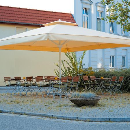 Hotel Zur Sonne Cottbus Esterno foto