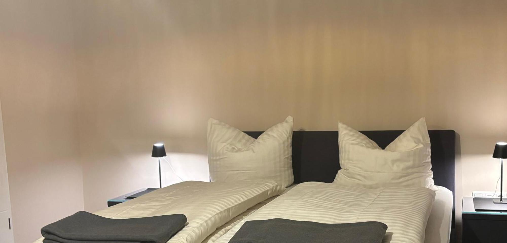 Hotel Zur Sonne Cottbus Esterno foto