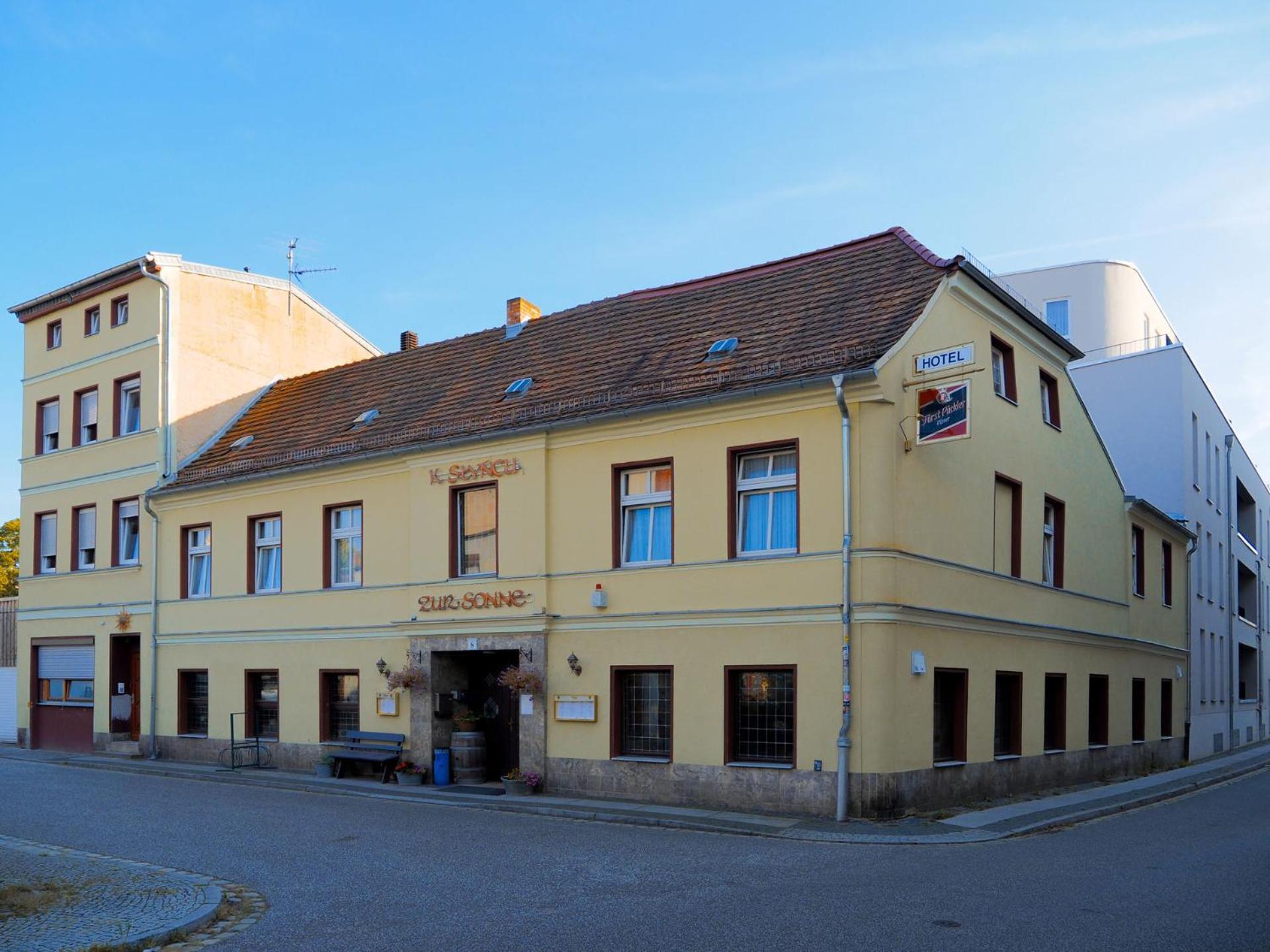 Hotel Zur Sonne Cottbus Esterno foto